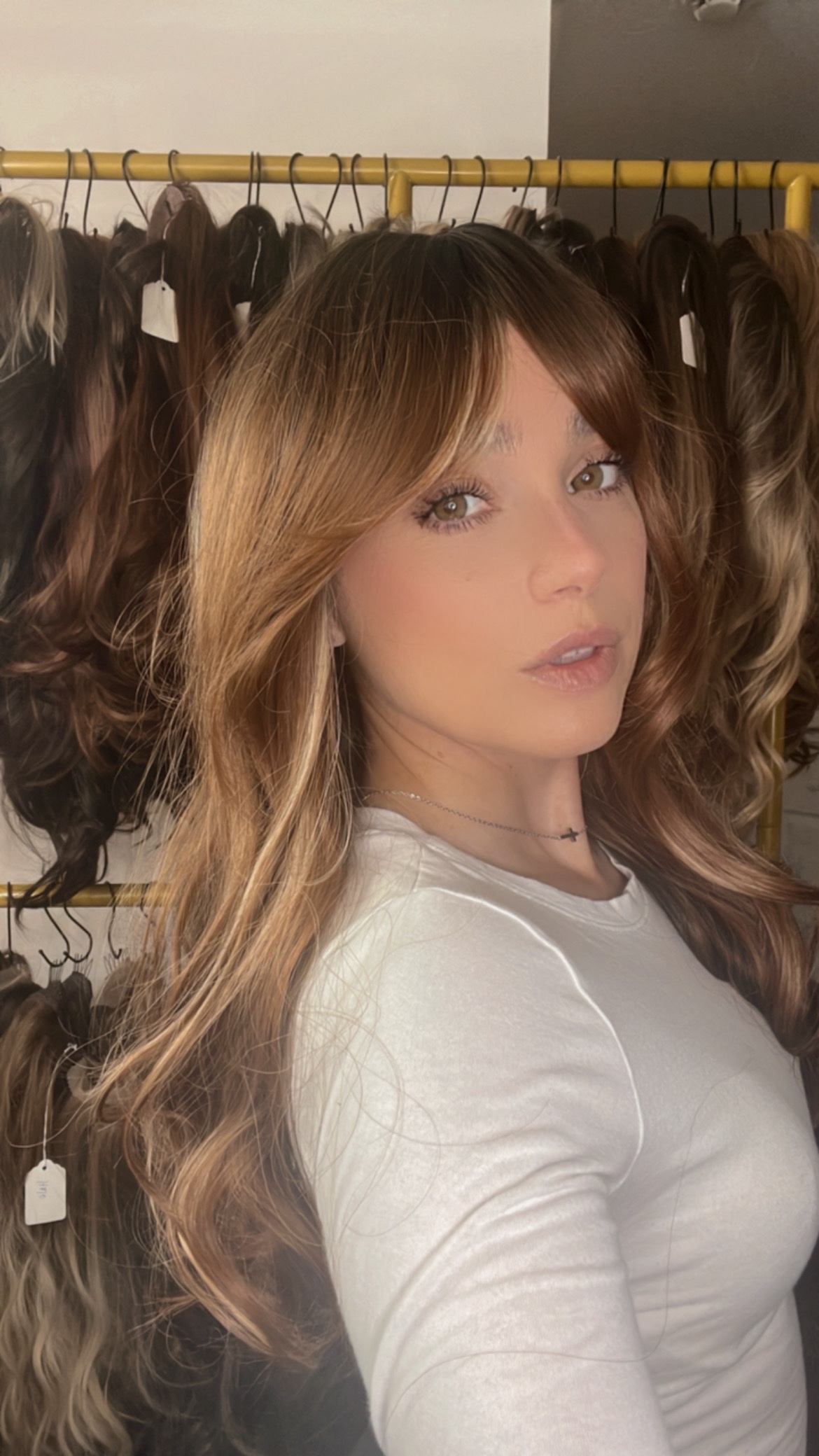 {“eId”:”3174364679533810″,”CameraPosition”:2}