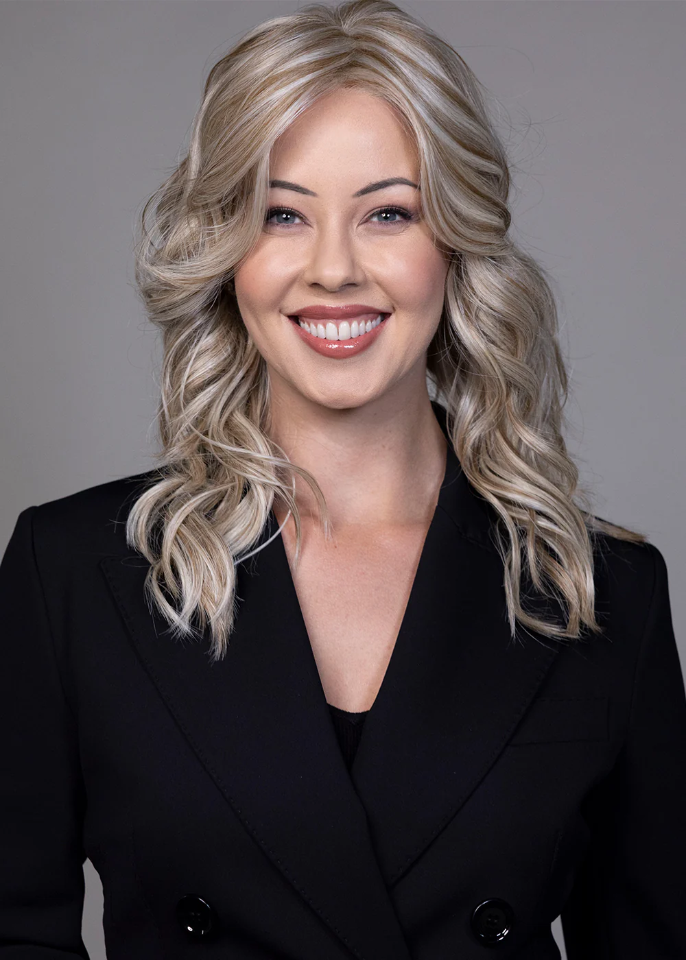 Elle_Cream_Soda_Blonde_2